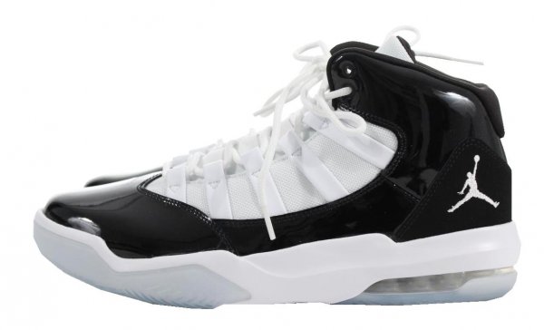 Nike Jordan Max Aura - Black/White